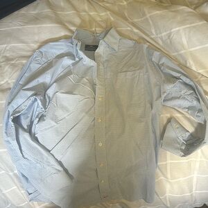 Vineyard Vines Large blue white checkered dress shirt